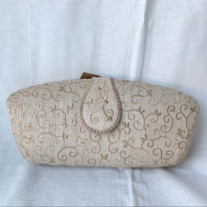 NWT Embroidered Sinamay Clutch/Crossbody